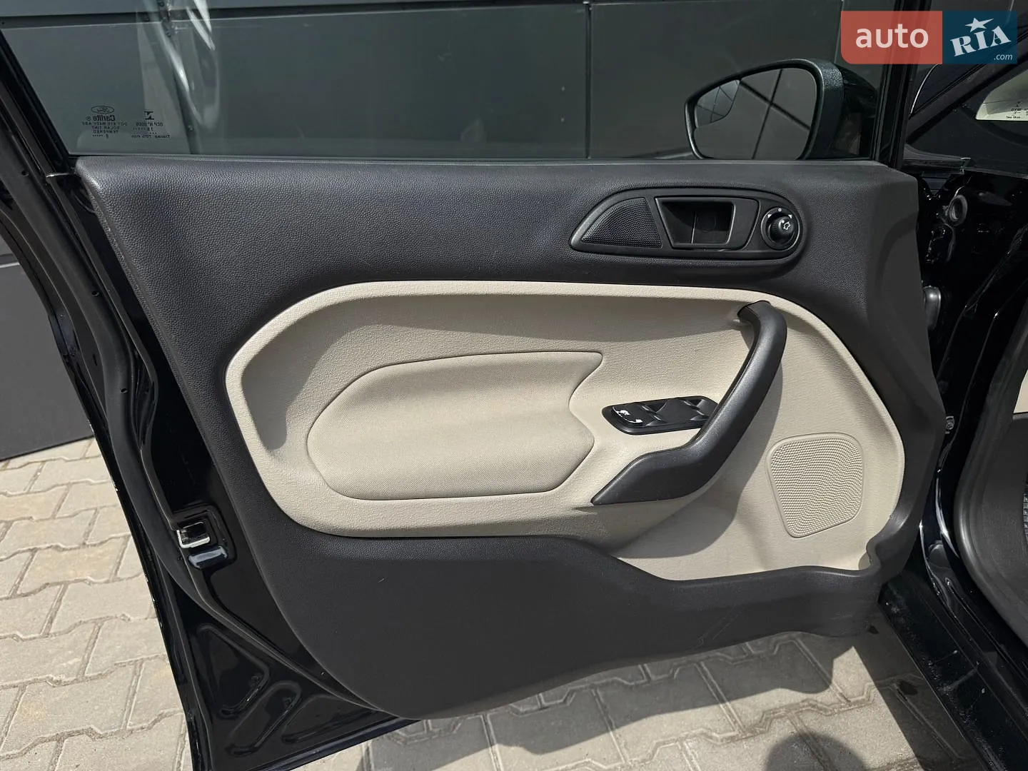 2018 Ford Fiesta - мініатюра 17