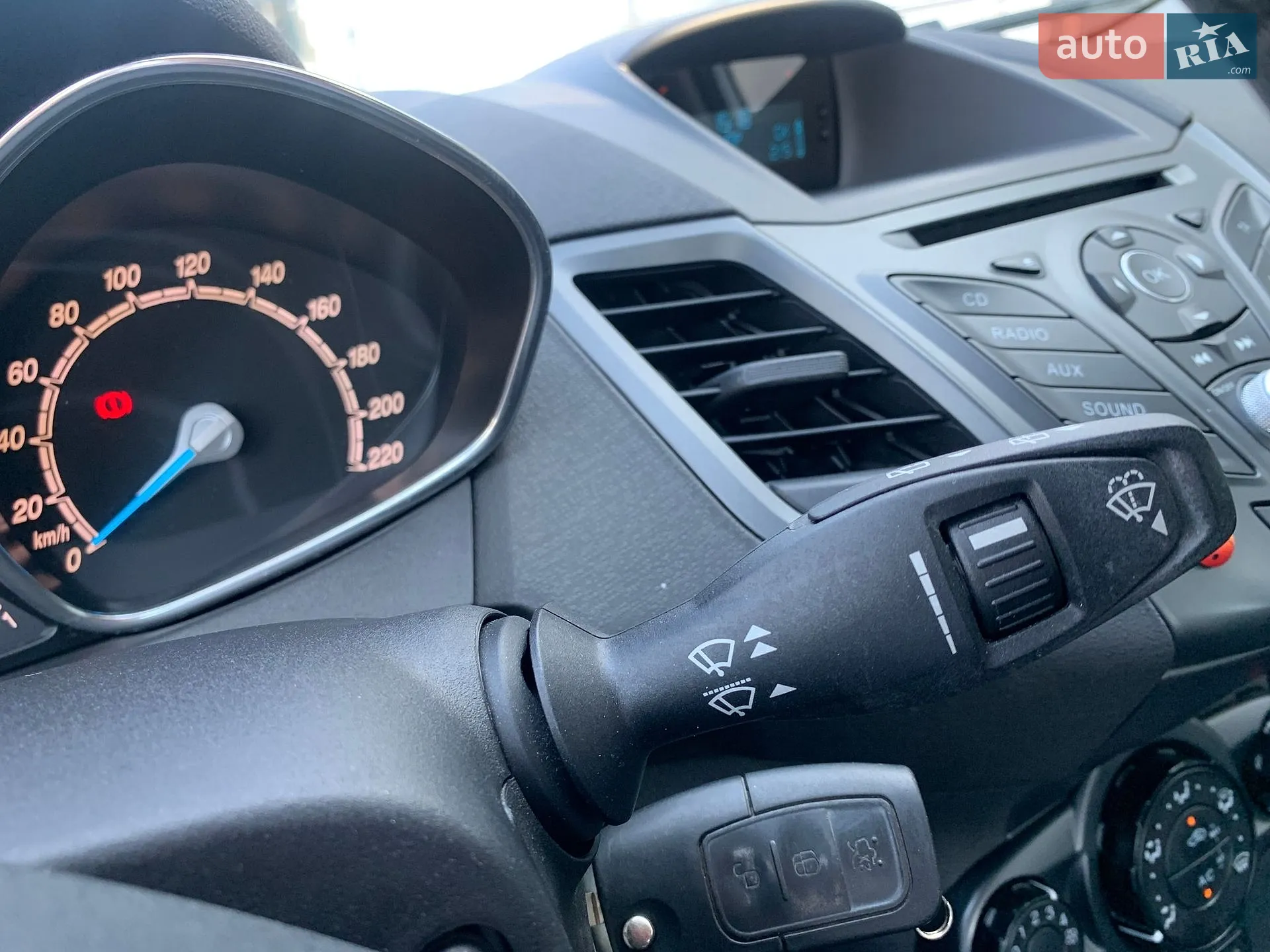 2015 Ford Fiesta - мініатюра 28