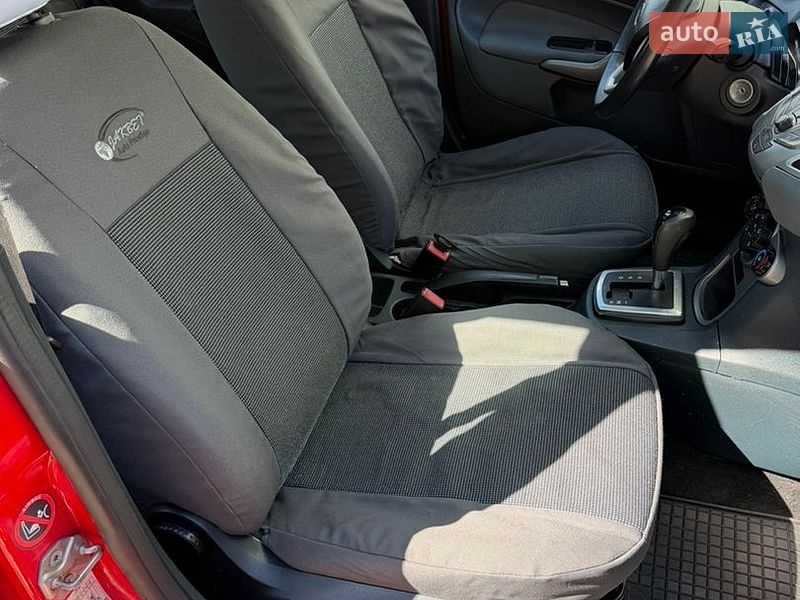 Хетчбек Ford Fiesta 2010 в Києві