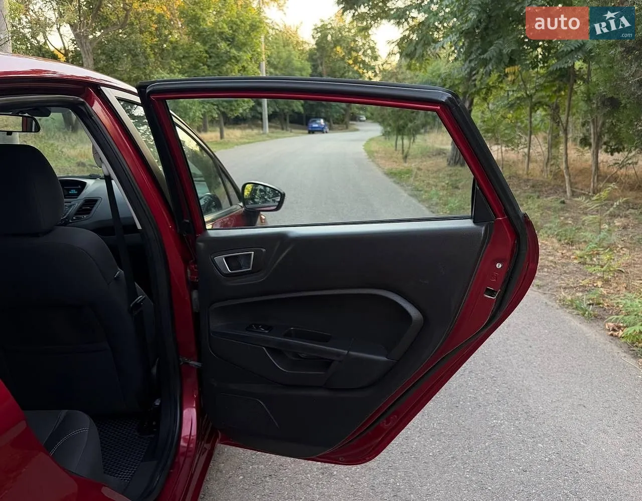 2013 Ford Fiesta - мініатюра 21
