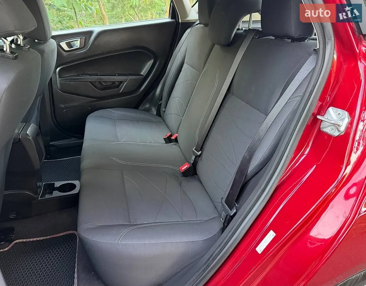 2013 Ford Fiesta - мініатюра 34