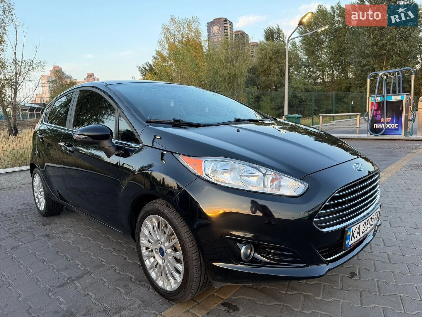 2016 Ford Fiesta - мініатюра 17
