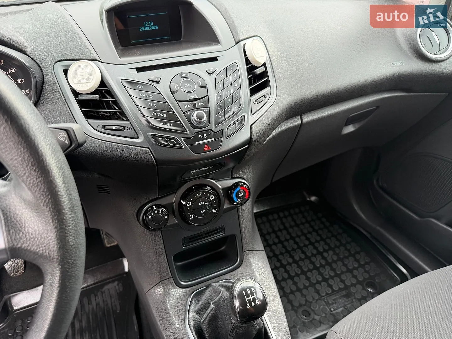 2015 Ford Fiesta - мініатюра 17
