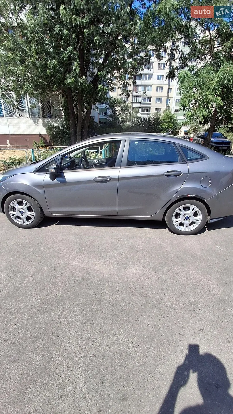 2013 Ford Fiesta - мініатюра 6