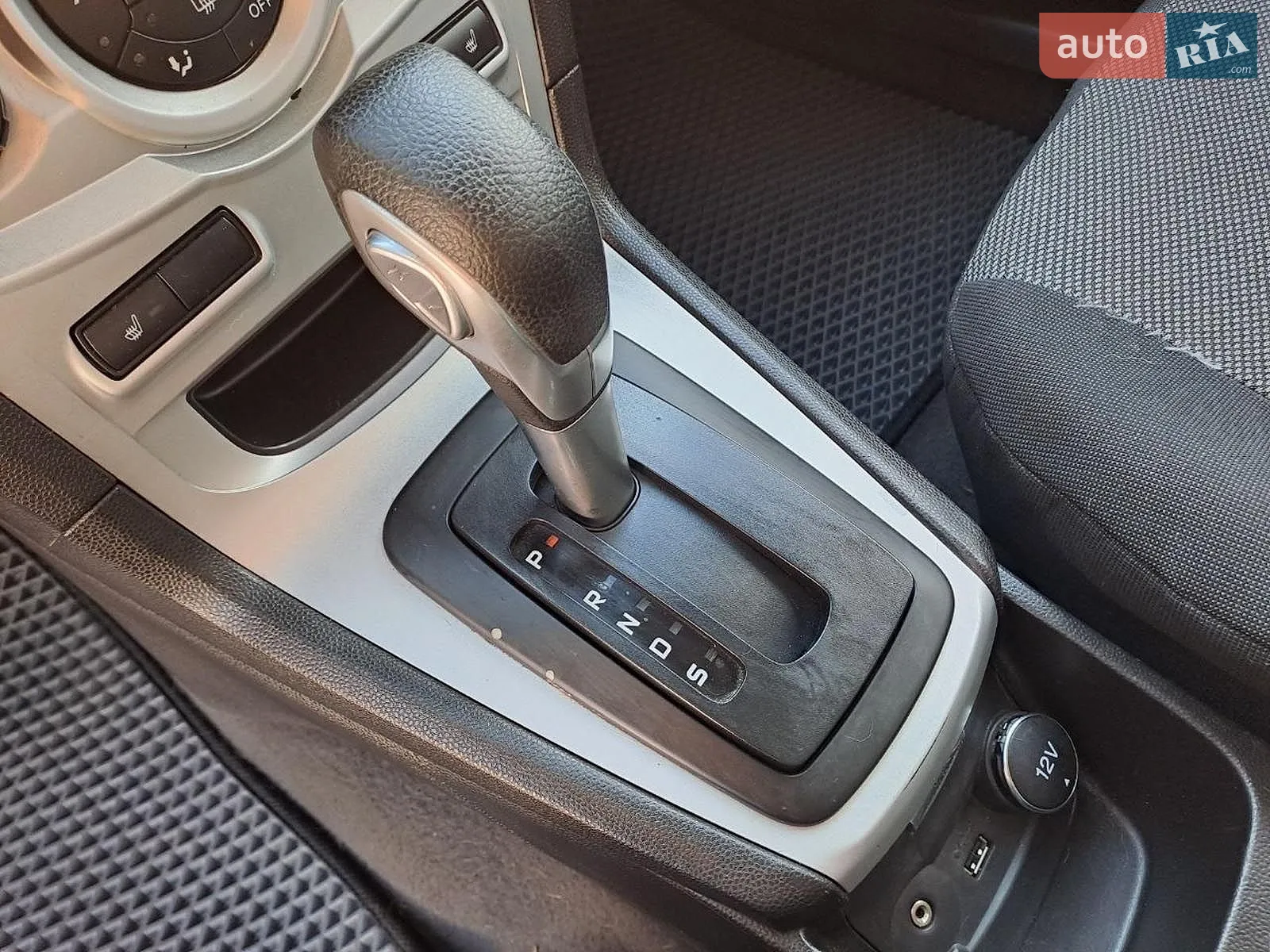 2015 Ford Fiesta - мініатюра 12