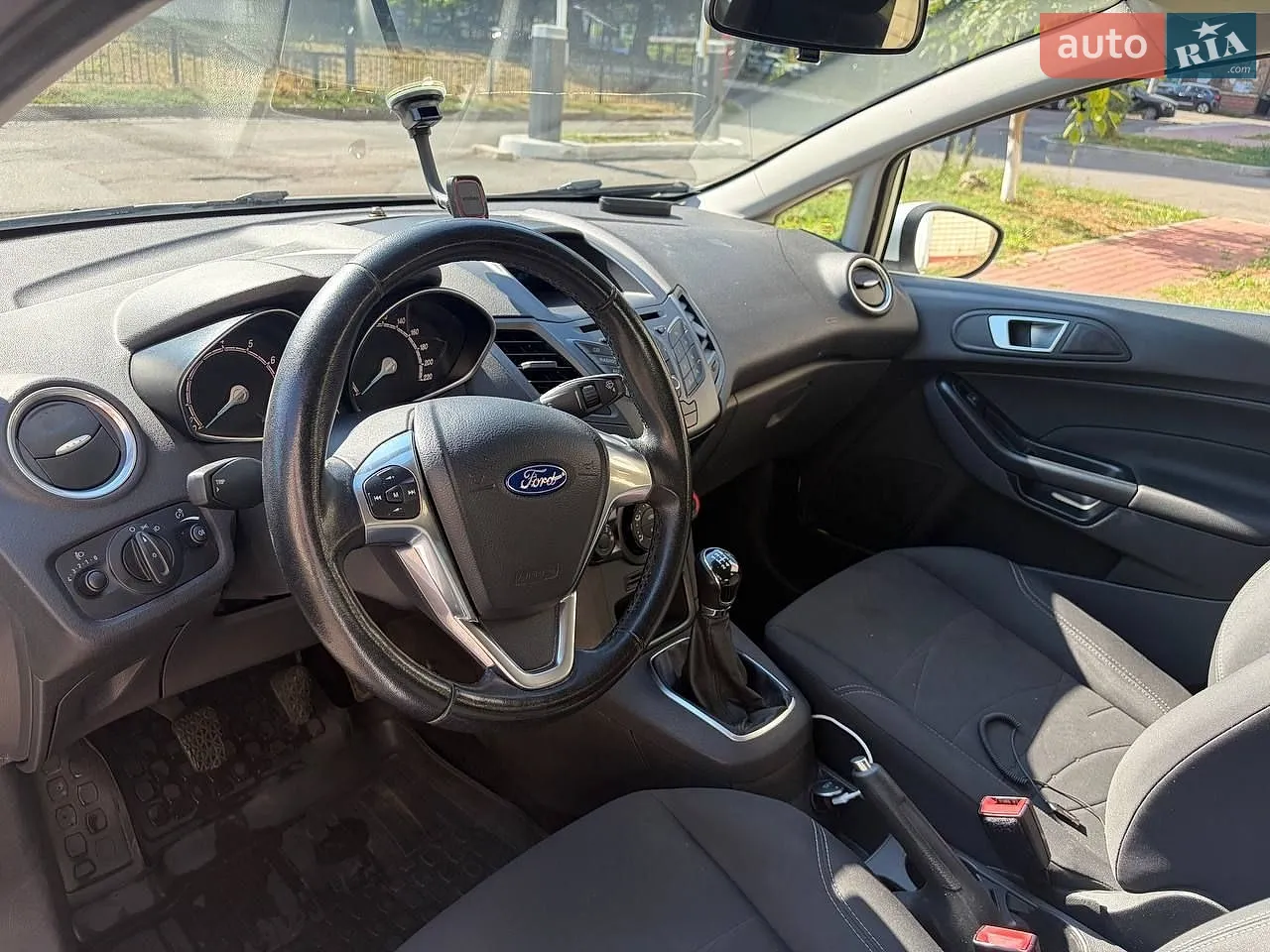 2013 Ford Fiesta - мініатюра 10