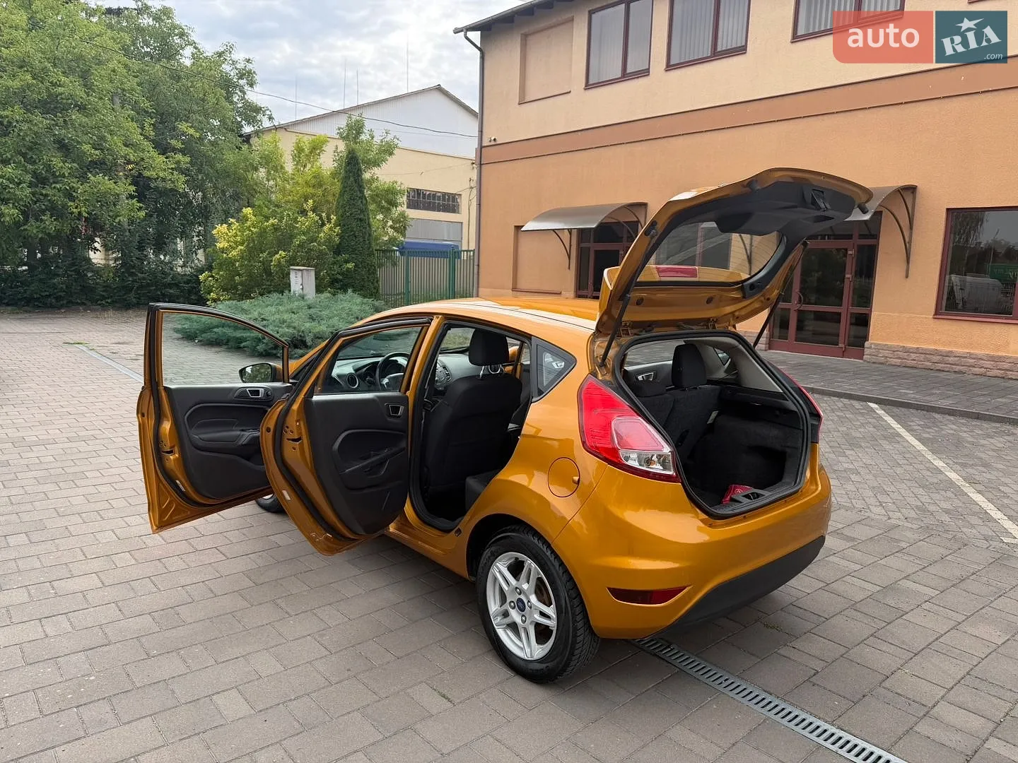 2016 Ford Fiesta - мініатюра 19