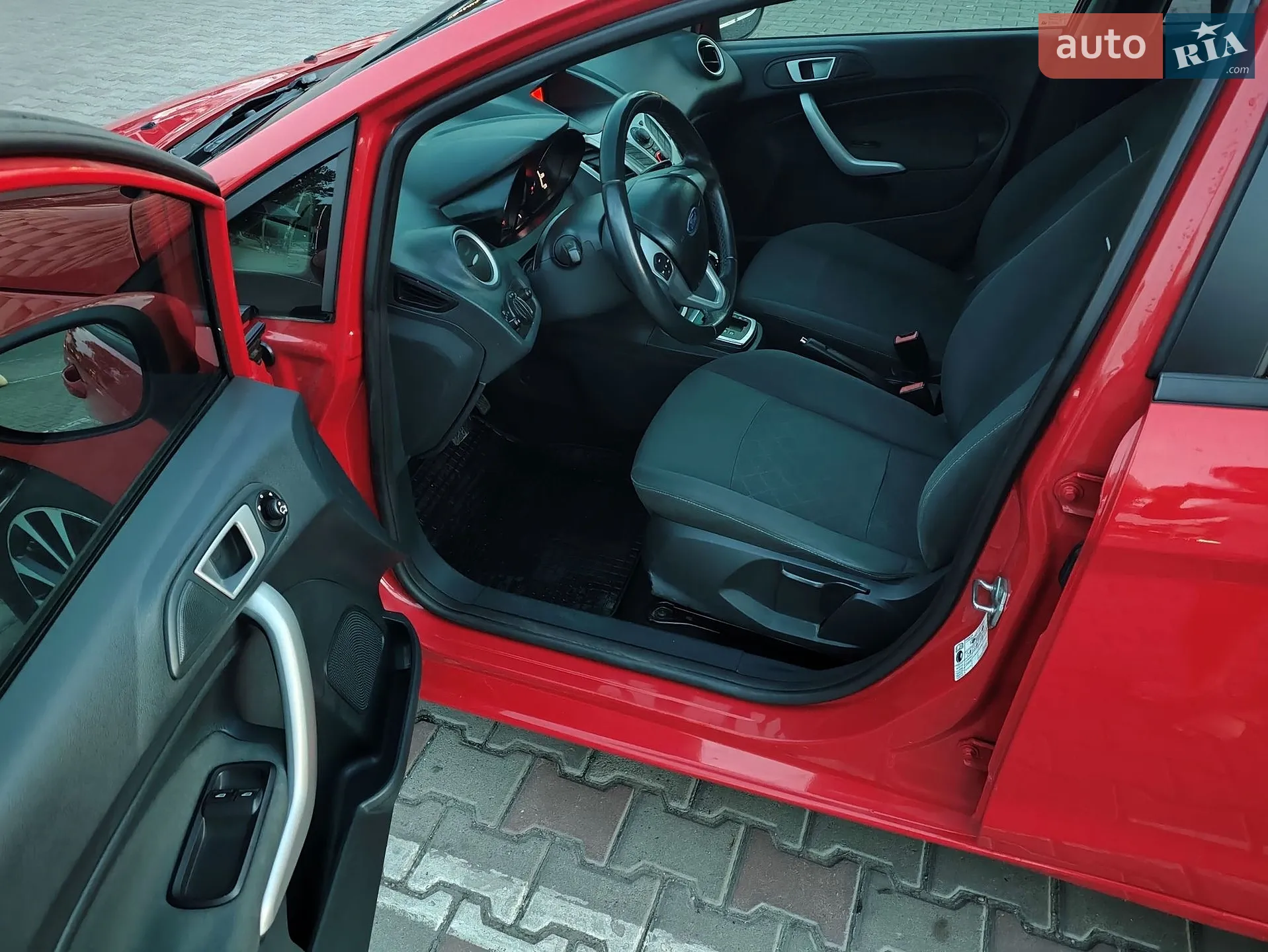 2012 Ford Fiesta - мініатюра 8