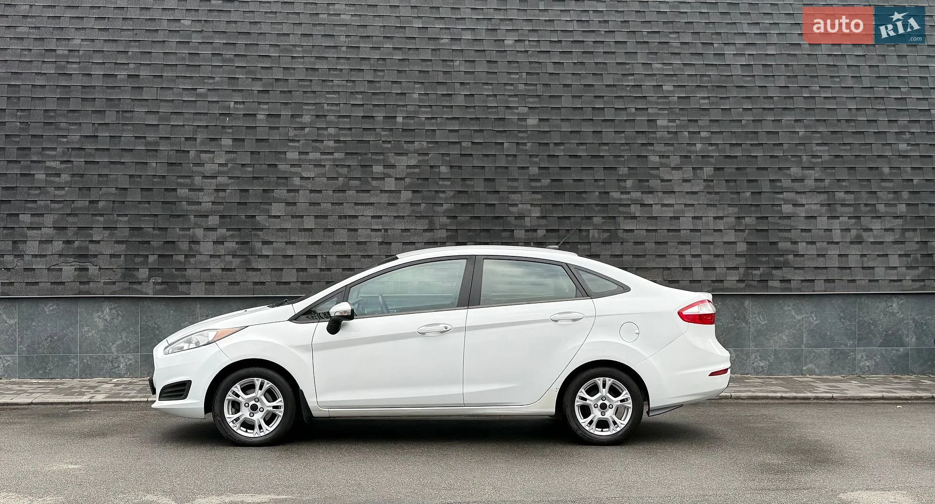 2015 Ford Fiesta - мініатюра 14