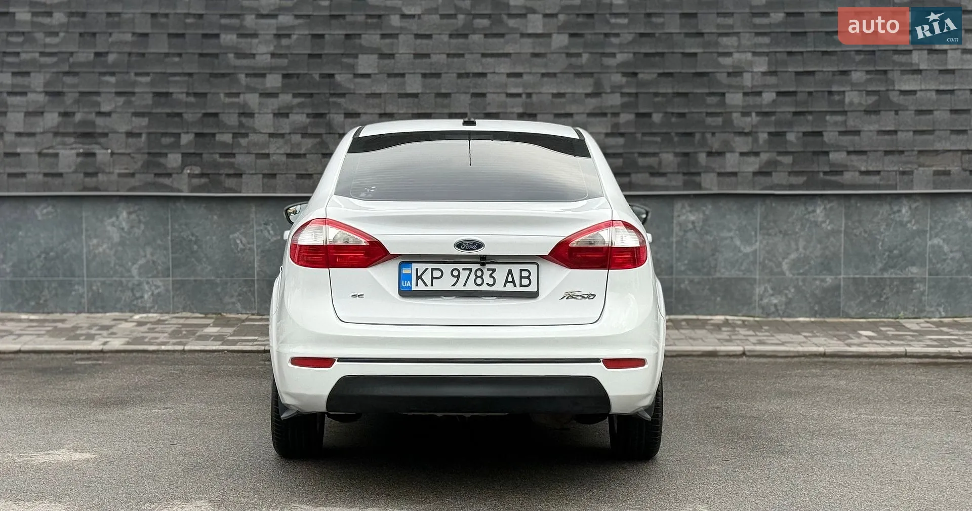 2015 Ford Fiesta - мініатюра 17