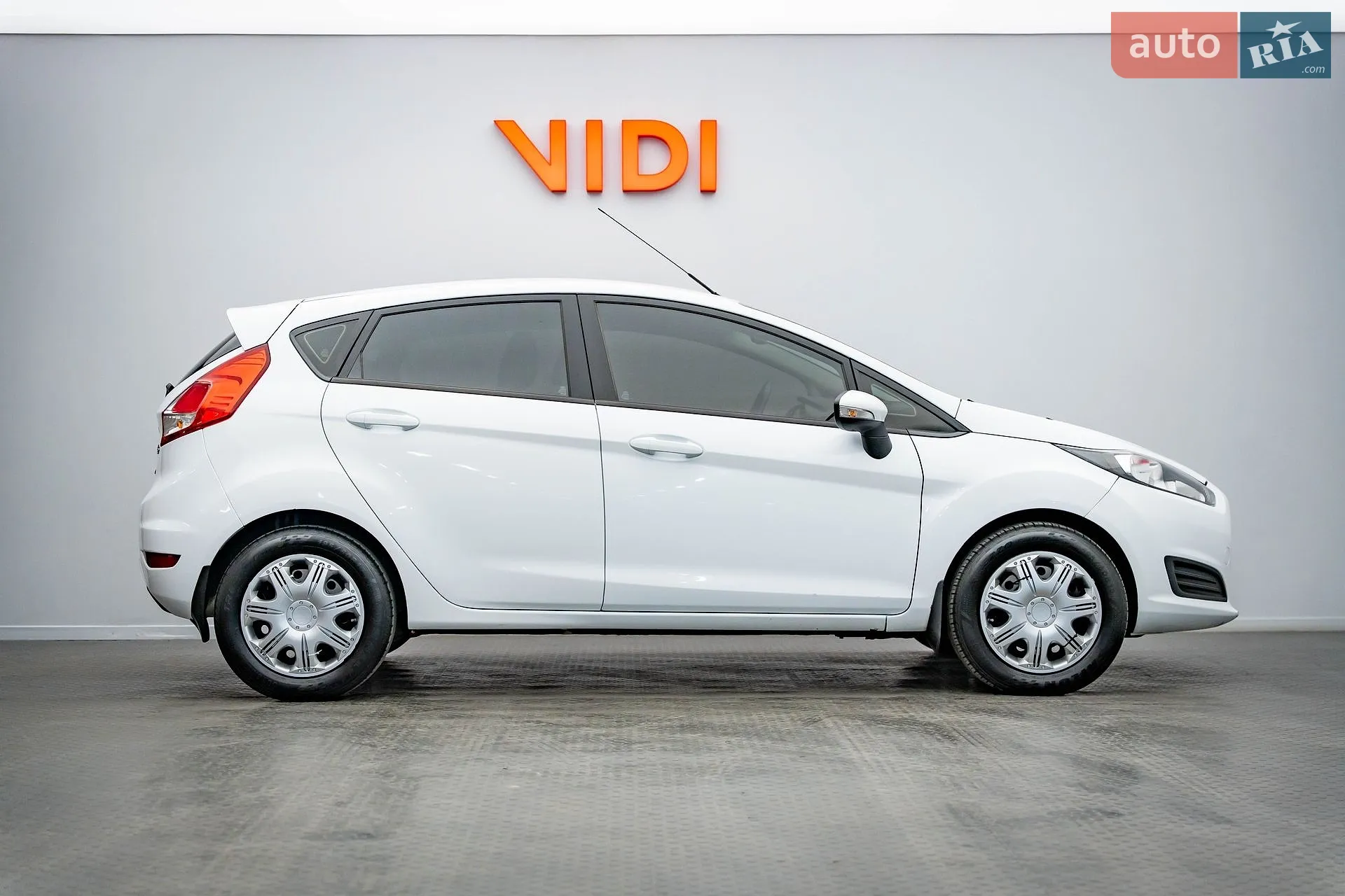 2017 Ford Fiesta - мініатюра 4
