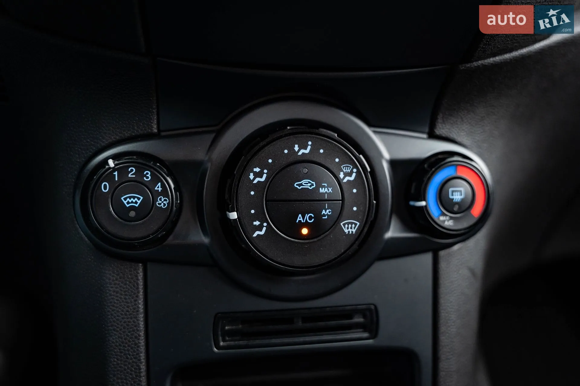 2017 Ford Fiesta - мініатюра 16