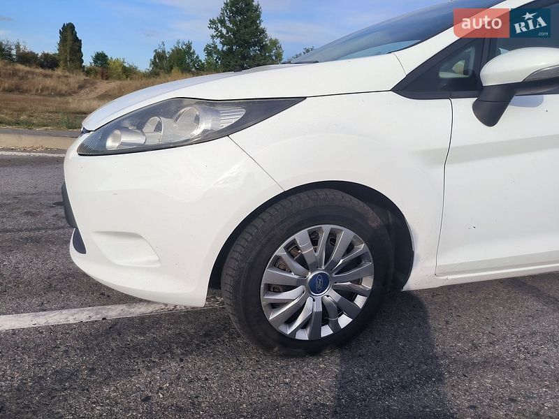 Хэтчбек Ford Fiesta 2009 в Полтаве