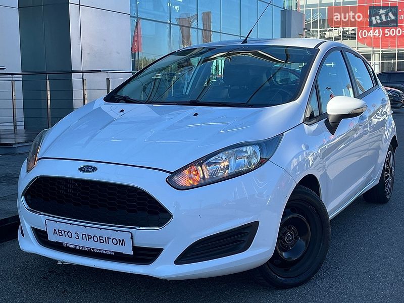 Хетчбек Ford Fiesta 2017 в Києві