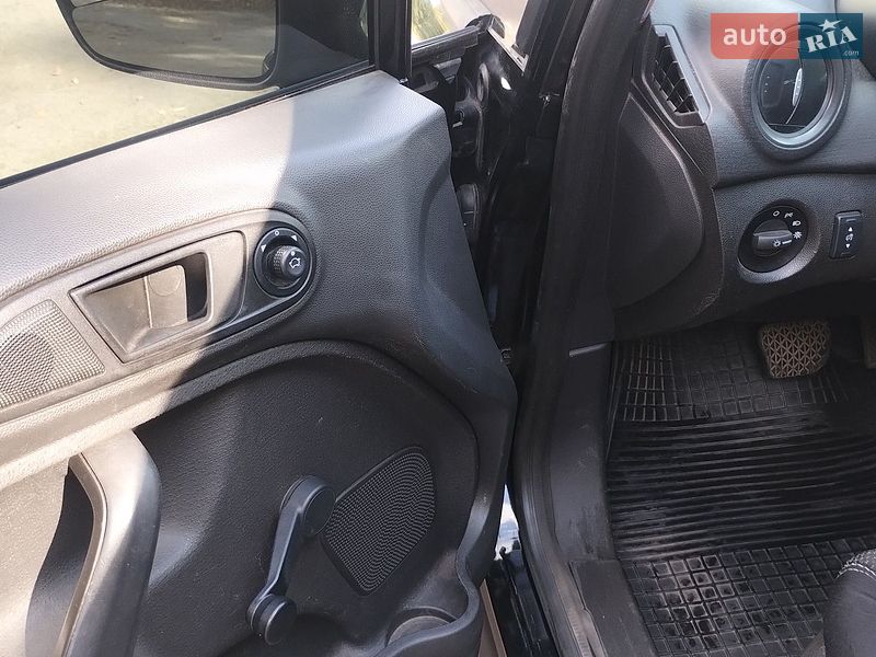 Седан Ford Fiesta 2018 в Шептицькому