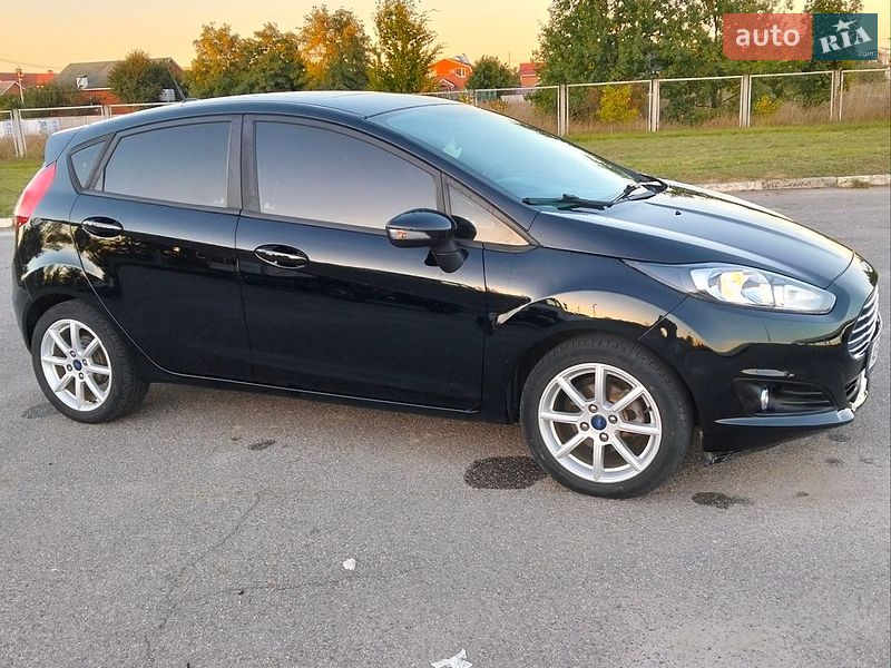 Хетчбек Ford Fiesta 2016 в Вінниці