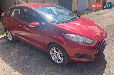 Седан Ford Fiesta 2016 в Киеве