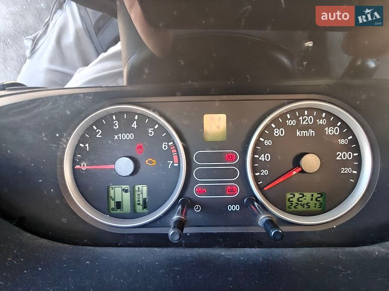 Хэтчбек Ford Fiesta 2004 в Каменском