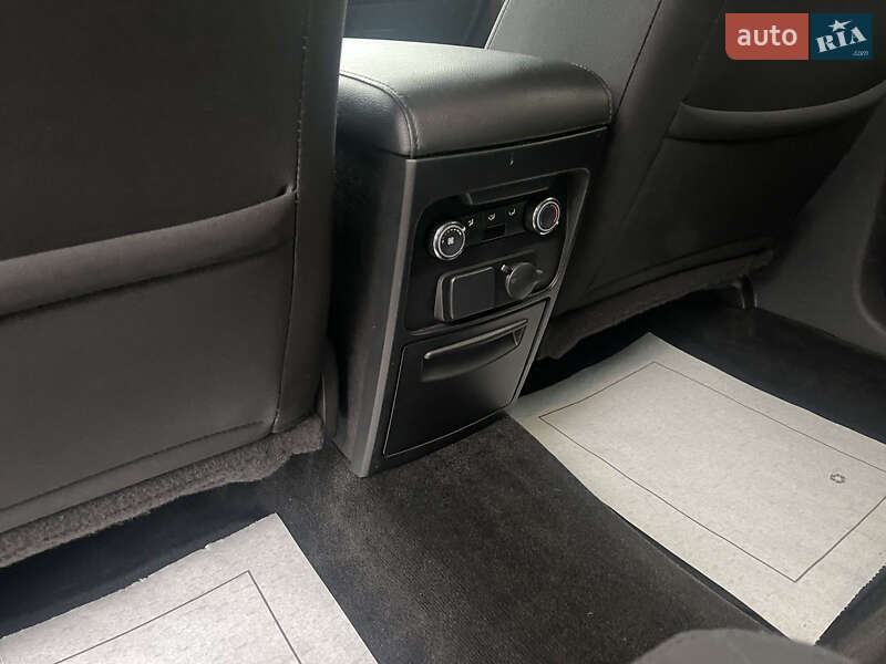 Внедорожник / Кроссовер Ford Flex 2016 в Фастове