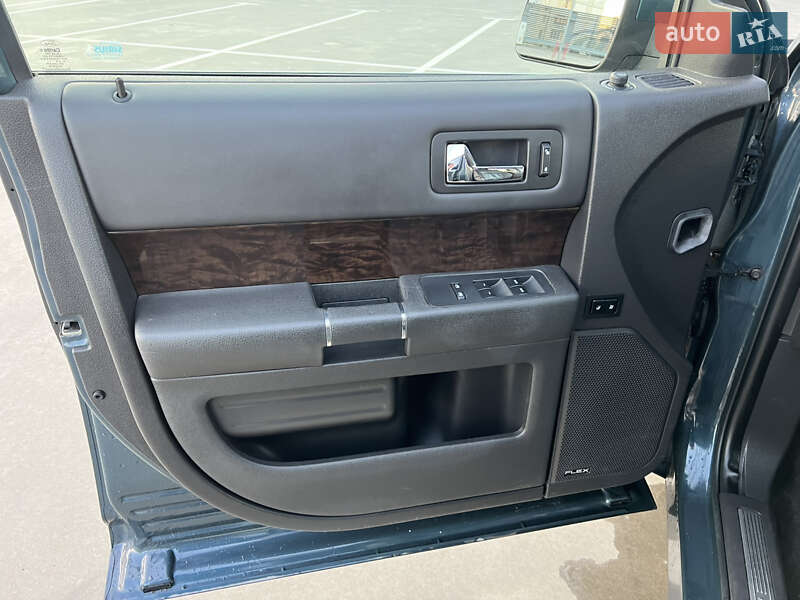 Внедорожник / Кроссовер Ford Flex 2016 в Киеве фото 66 Внедорожник / Кроссовер Ford Flex 2016 в Киеве