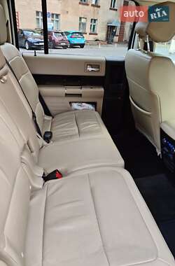 Позашляховик / Кросовер Ford Flex 2017 в 