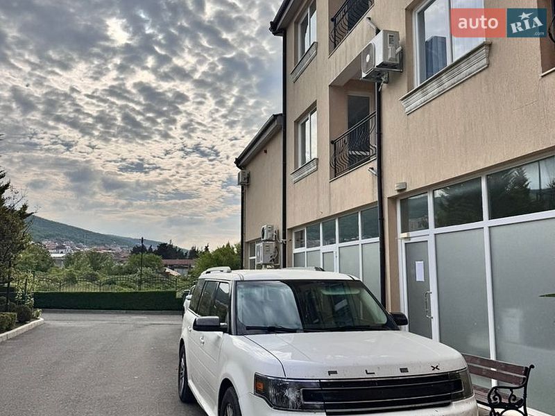 Позашляховик / Кросовер Ford Flex 2014 в Чернівцях