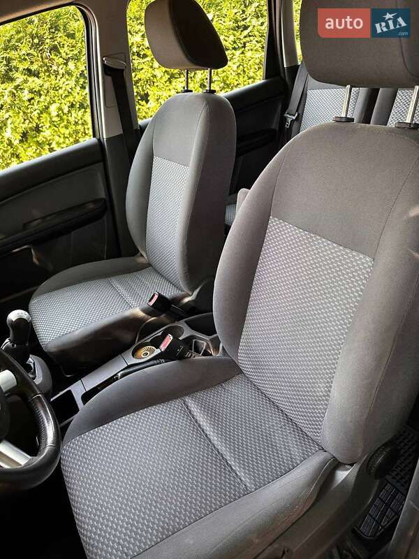 Мікровен Ford Focus C-Max 2004 в Сарнах