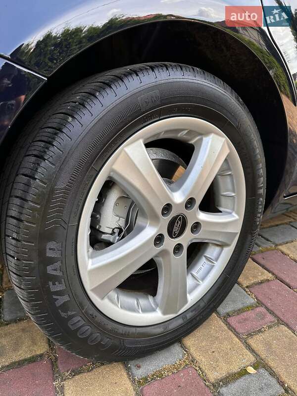 Мікровен Ford Focus C-Max 2004 в Сарнах
