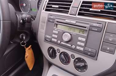 Мінівен Ford Focus C-Max 2006 в 