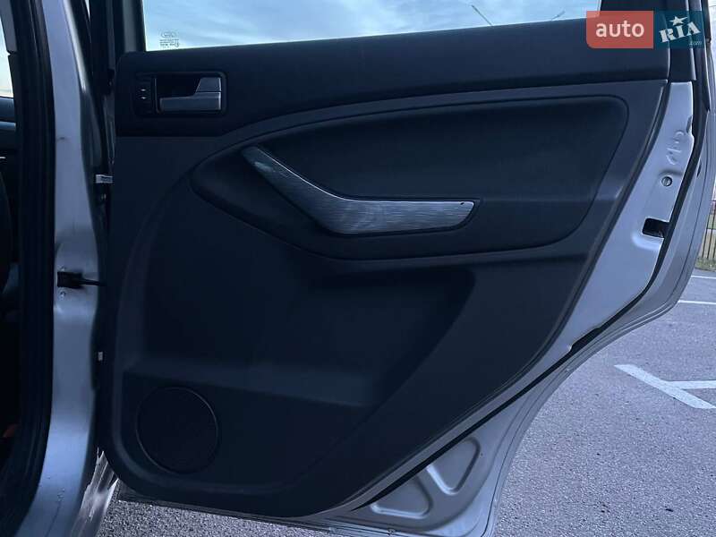 Минивэн Ford Focus C-Max 2007 в Луцке