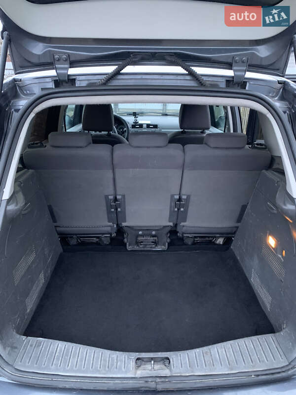 Минивэн Ford Focus C-Max 2004 в Хмельницком