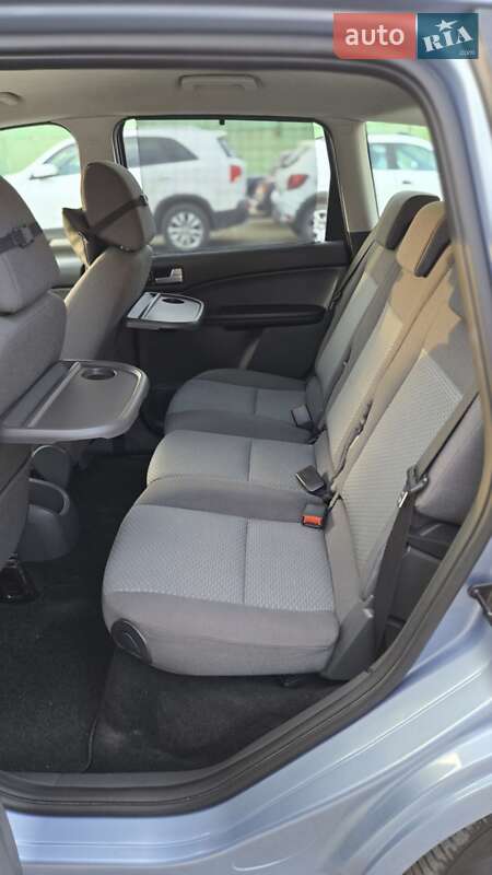 Минивэн Ford Focus C-Max 2005 в Днепре