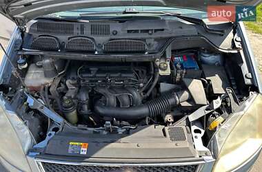 Мінівен Ford Focus C-Max 2006 в 