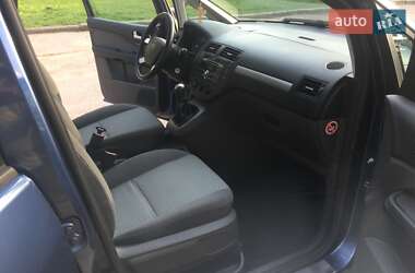 Мінівен Ford Focus C-Max 2005 в 