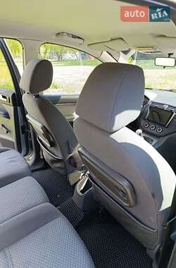 Минивэн Ford Focus C-Max 2004 в 