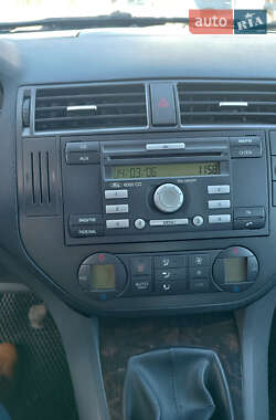 Мінівен Ford Focus C-Max 2006 в 