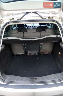 Минивэн Ford Focus C-Max 2006 в 