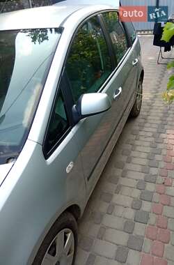 Минивэн Ford Focus C-Max 2006 в 