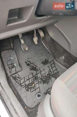 Минивэн Ford Focus C-Max 2010 в 