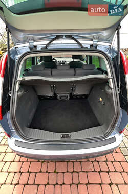 Минивэн Ford Focus C-Max 2006 в 