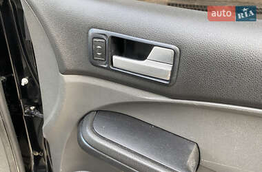 Мінівен Ford Focus C-Max 2006 в 