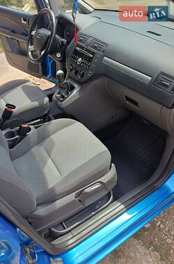 Минивэн Ford Focus C-Max 2005 в 