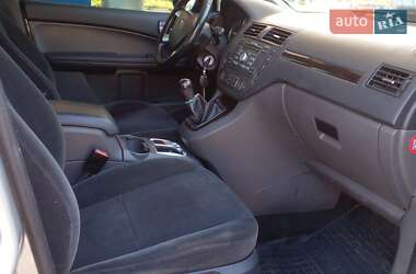 Минивэн Ford Focus C-Max 2004 в 