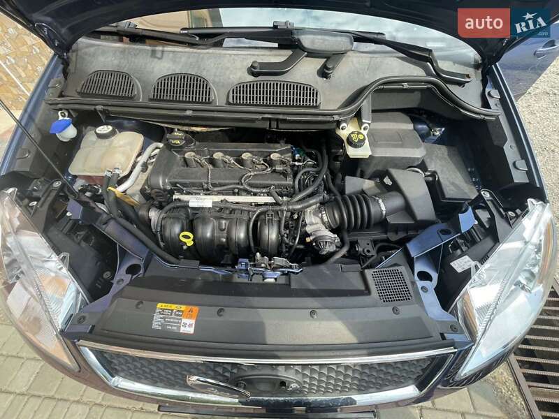 Минивэн Ford Focus C-Max 2005 в Бучаче