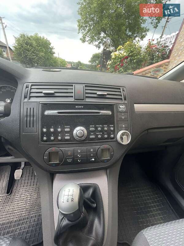Минивэн Ford Focus C-Max 2005 в Бучаче