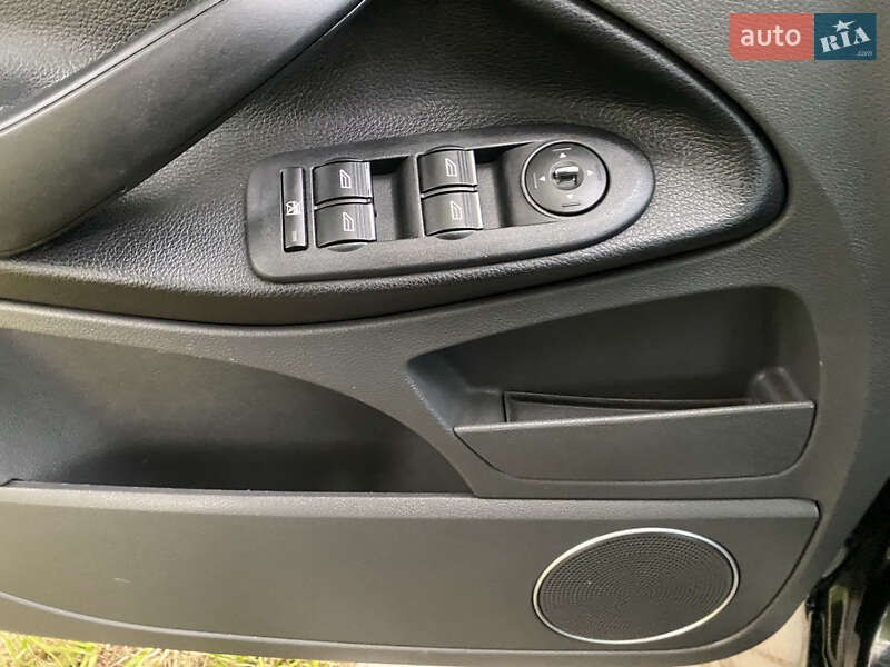Мінівен Ford Focus C-Max 2008 в Львові