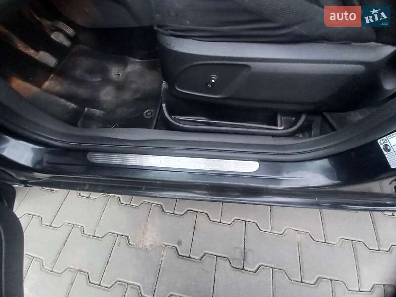 Минивэн Ford Focus C-Max 2005 в Толстом