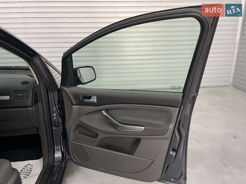 Минивэн Ford Focus C-Max 2010 в Стрые
