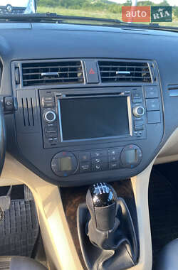 Минивэн Ford Focus C-Max 2005 в 