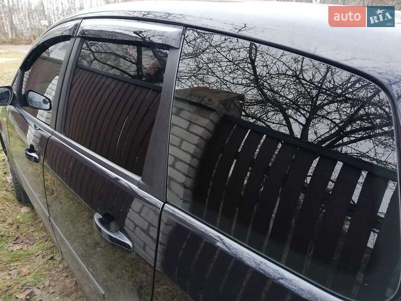 Минивэн Ford Focus C-Max 2005 в Славуте